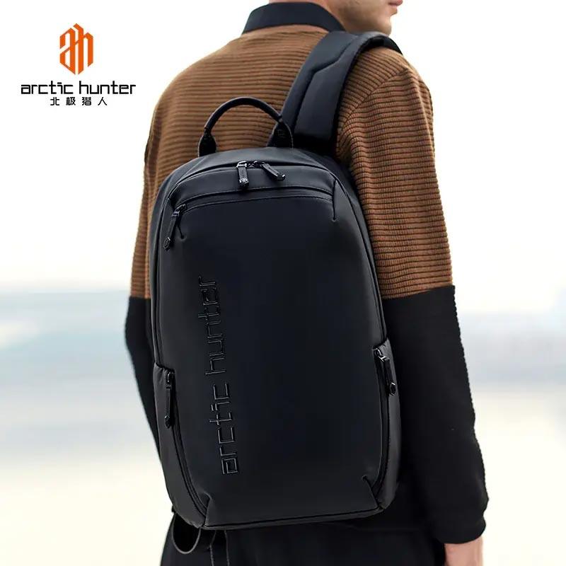 Arctic Hunter Anti-Theft 15.6 Inch Water Resistant Shoulder Bag with Multi-Pockets and Built-in USB Port for Men and Women - B00423